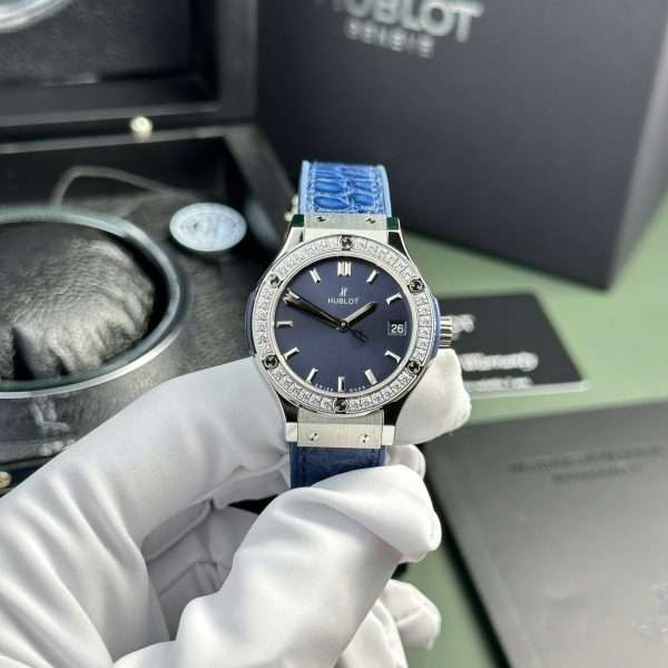 Hublot Classic Fusion Replica Watches Womens Blue HB Factory 33mm