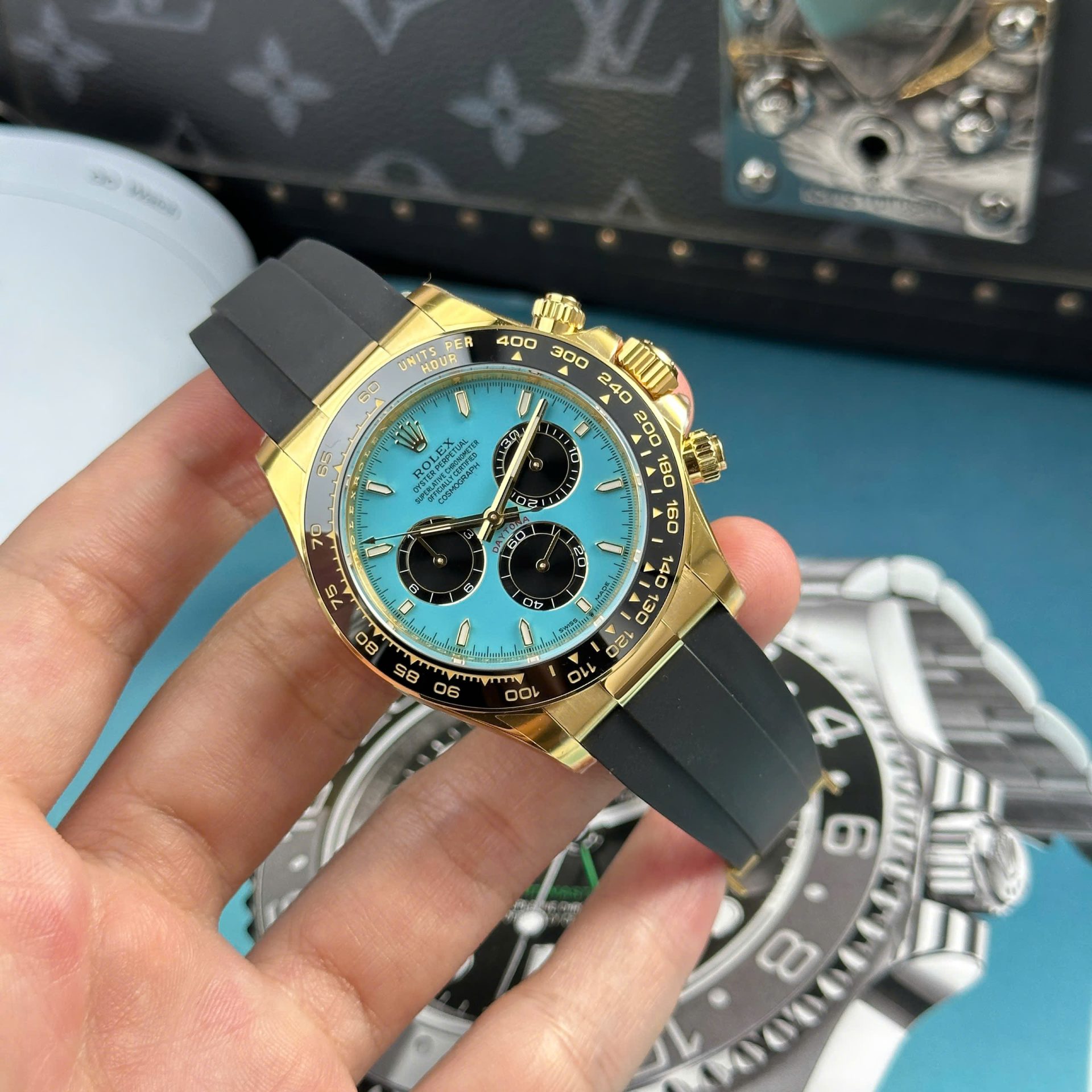 Rolex Cosmograph Daytona 126518LN Tiffany Dial 40mm - Image 2