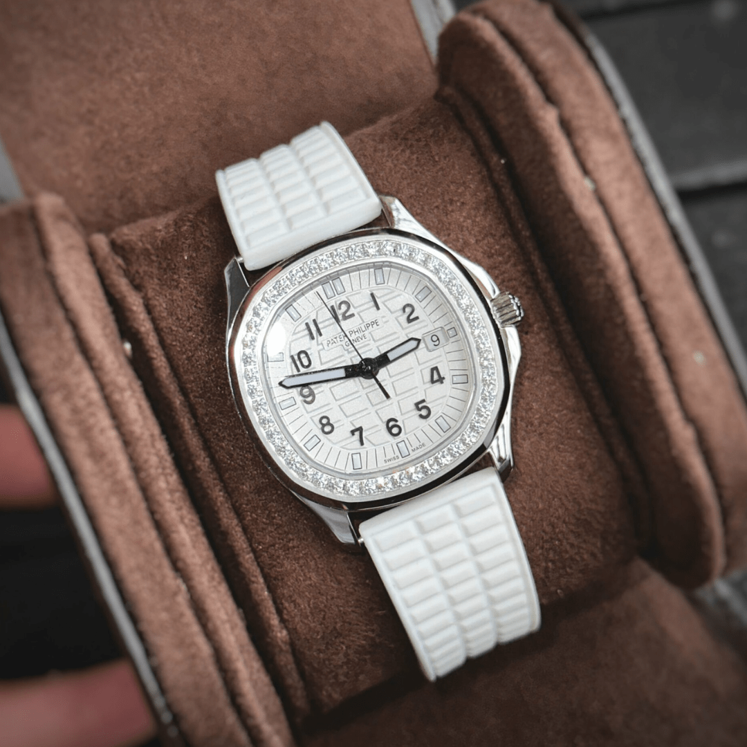 Patek Philippe Replica 11 Watch Aquanaut 5069G With Moissanite Diamond 35.6mm